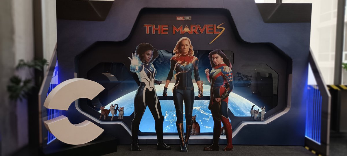 Moveeks's tweet image. Hoy toca ver #TheMarvels, de la cual les platicaremos mañana en #MoveeksPlus