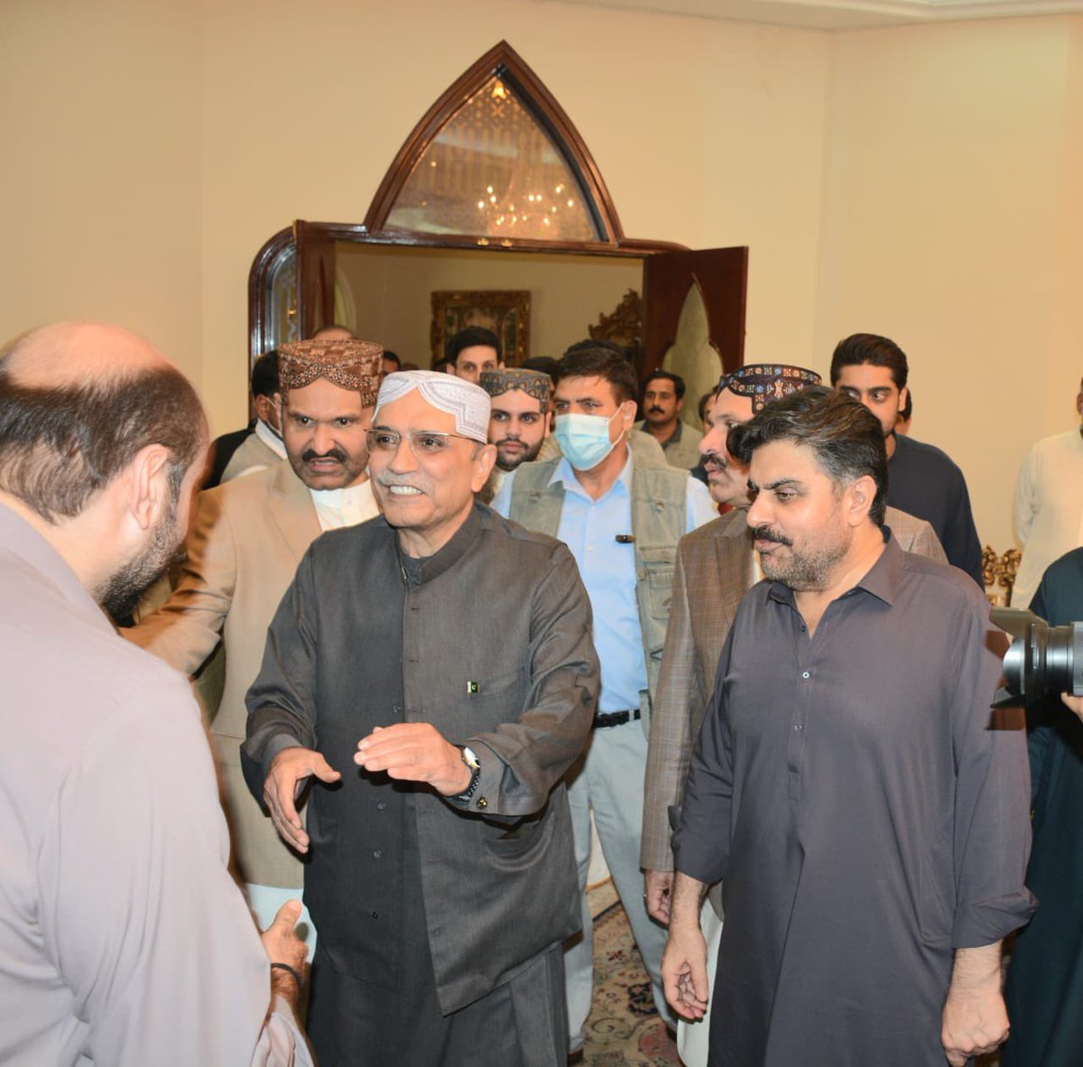 SyedKumailHShah's tweet photo. #SKHS with big boss @AAliZardari sb at khan garh shareef Ghotki @SyedNasirHShah @PPP_Org ppp jiye Bhutto … https://t.co/f1uA1DKqGK
