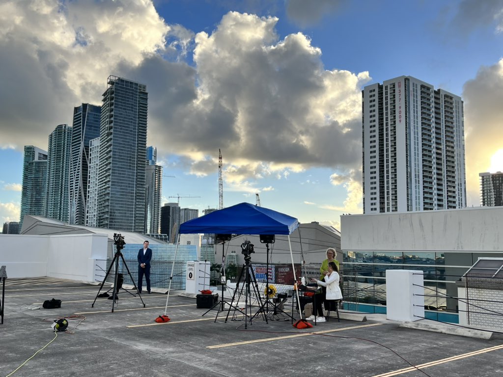 Just out here in Miami shining lights on things. #fl24 @AntSherrod @FBSaunders @JenDelacruzTV #GOPDebate @DrMacManus @EWScrippsCo