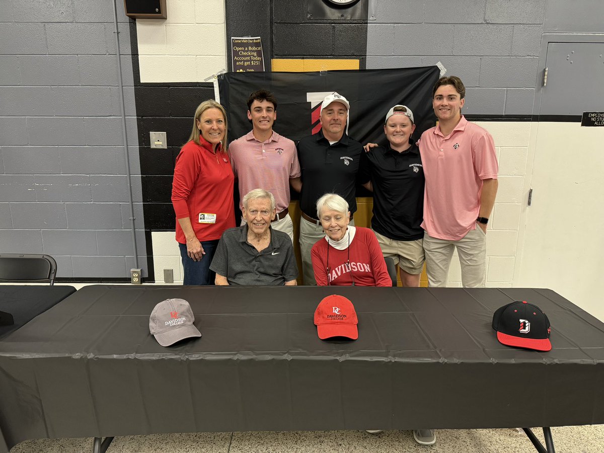 Great day for @CoopCollins2024 National Signing Day! We’re so thrilled that Cooper is headed up to @DavidsonBASE