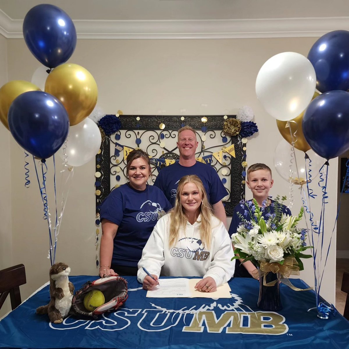 🚨Signed, Sealed, Delivered🚨 CSUMB Bound🦦🥎💪 <a href="/CSUMB/">Cal State Monterey Bay</a> <a href="/CSUMBsoftball/">CSUMBsoftball</a> <a href="/MB_Softball/">Andrea Kenney</a>