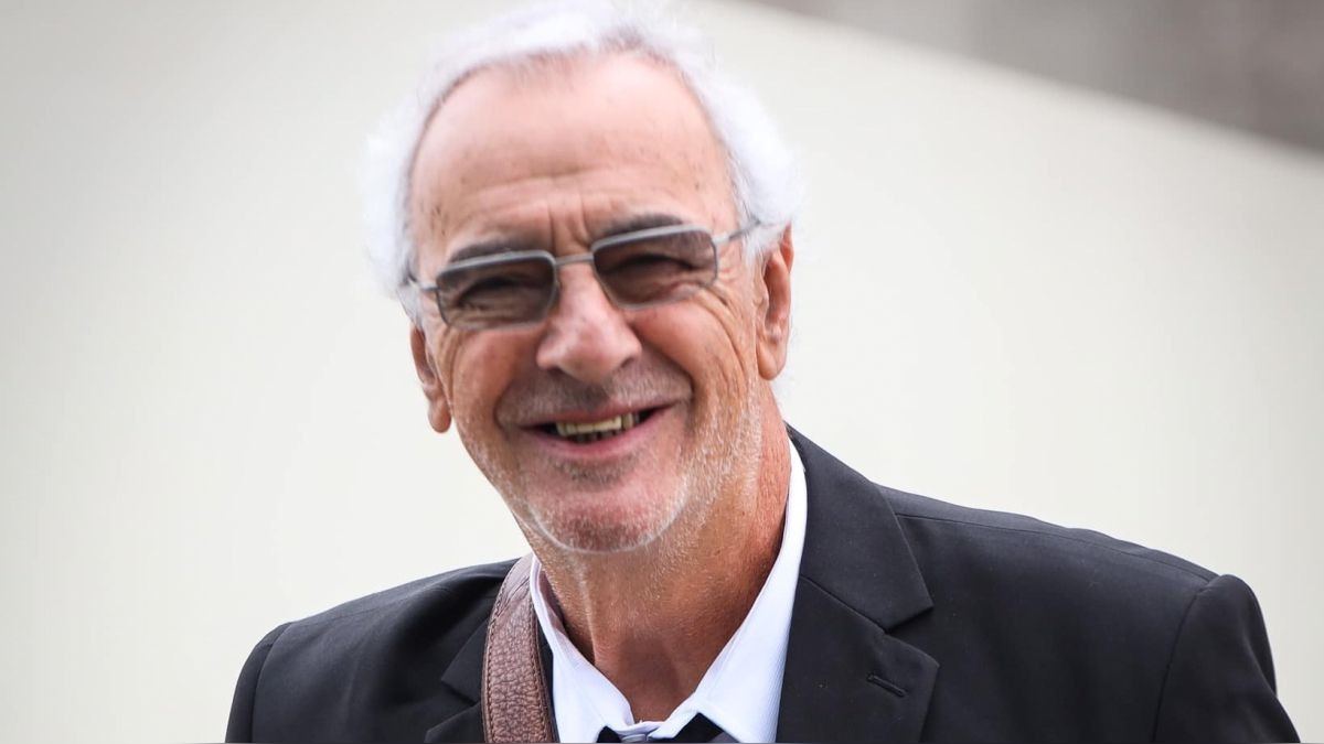 Jorge Fossati: "Estamos muy felices con el título. Respecto al apagón, desde que llegamos a Matute hubo problemas de luz en el vestuario. Quizá sea un problema de tensión en los cables o algo."