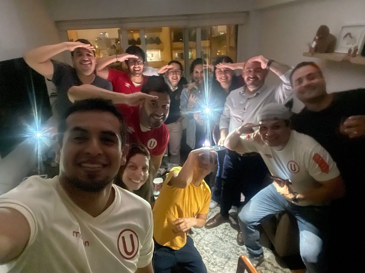 martin2ramirez's tweet photo. #yunofeliz #embajadur #PrendanLaLuzChallengue https://t.co/dlKY5ACeeU