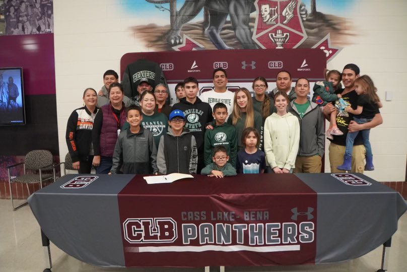 Waagosh3rd's tweet photo. Pen to paper, it’s official now. 🦫’s got a gem. Congratulations @dominicamare06 a proud day for you and all of the family!! #NationalSigningDay2023 https://t.co/iumhXZwfLA