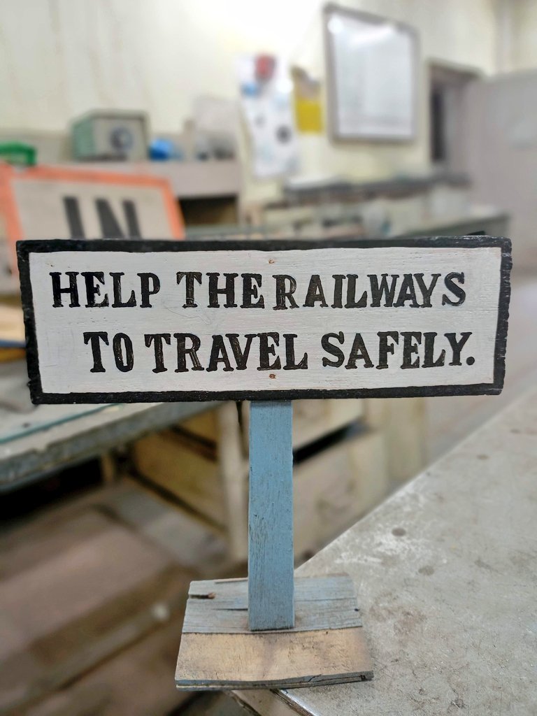 Prakash74191179's tweet photo. #Railway_New_Vacancy
#Railway_New_Vecancy https://t.co/xxU9wMdVZR