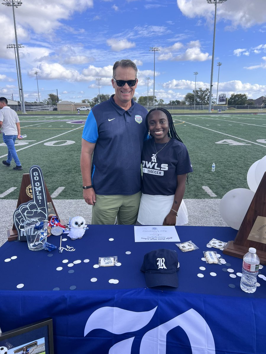 coachkevincross's tweet photo. 7 - Seven - ⚽️⚽️⚽️⚽️⚽️⚽️⚽️!!! - RISE Girls Academy Signees:
-Dayo Tennyson - RICE 
-Lauren Fincher - UTSA
-Ella Johnson - Air Force
-Clara Daul - St. Edwards 
-Mea Daul - St. Edwards 
-Krystin Moore - UT-RGV
-Skylar Le Blanc - Texas Lutheran 
#RISEGirlsAcademy #girlsacademy https://t.co/LpBa91prGg