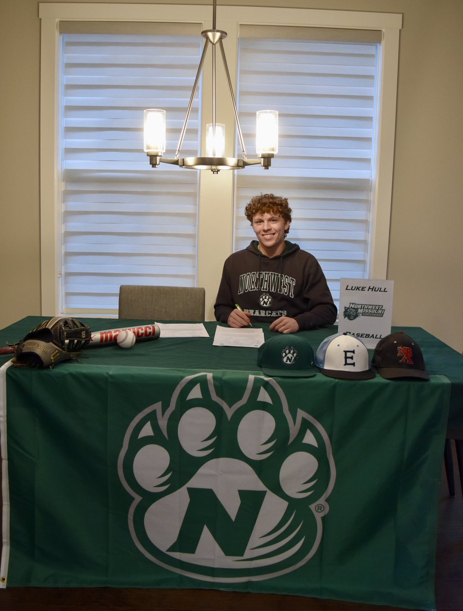 drewh408's tweet photo. Milestone day as @TheLukeHull signed to play baseball for @NWBearcatBSB. 
Today we celebrated and reflected on the journey to this point. 
Tomorrow Luke goes back to the grind knowing this is just the starting line not the finish!
@naturalbaseball @SMEbaseball 
#createthedream https://t.co/1pLdz6dbn4