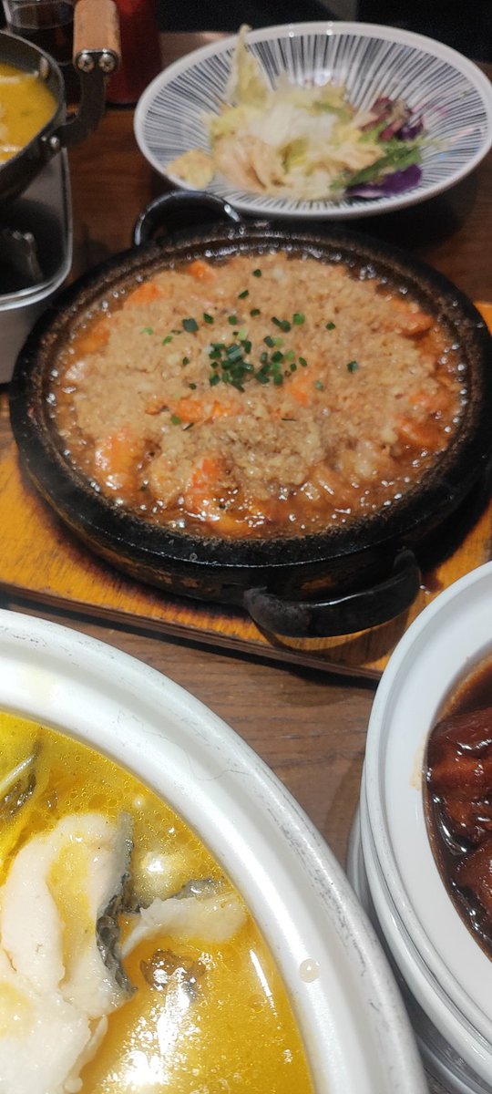 sazus's tweet photo. 意外に中国飯いける口と分かってから、どんどんローカル飯に変わって来てる気がしてる(日本食より美味いからいいけど https://t.co/U4PFEh0tju