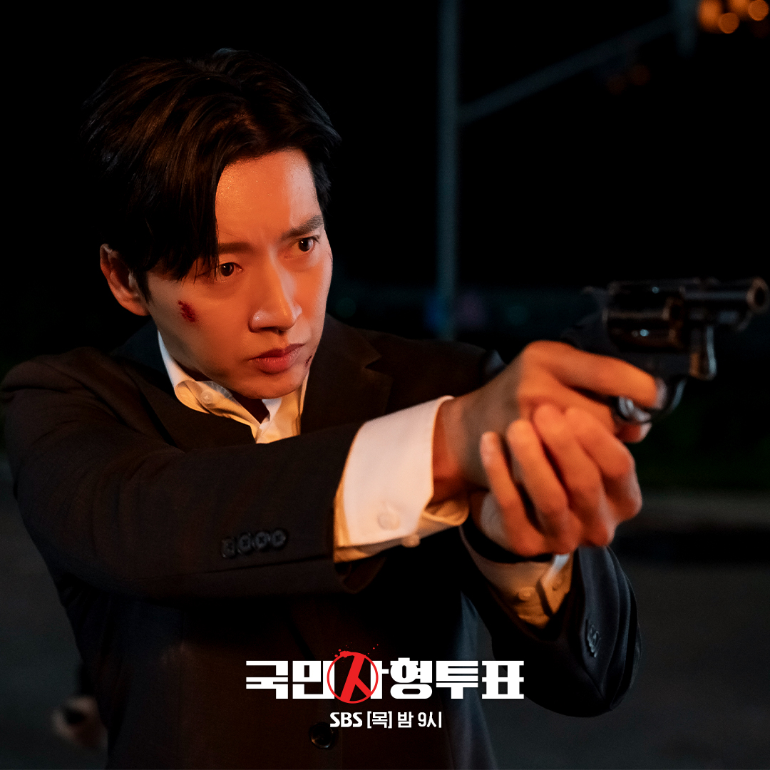 SBSNOW's tweet photo. 상처 입은 야수 같은 깊은 눈?!
김무찬 팀장님 다치지 마 절대 지켜✊

SBS 목요드라마 <국민사형투표>
☞ [목] 밤 9시

#SBS목요드라마 #국민사형투표
#TheKillingVote
#국민사형투표스틸 #스틸
#박해진 #박성웅 #임지연 https://t.co/w0e0y5DHMB