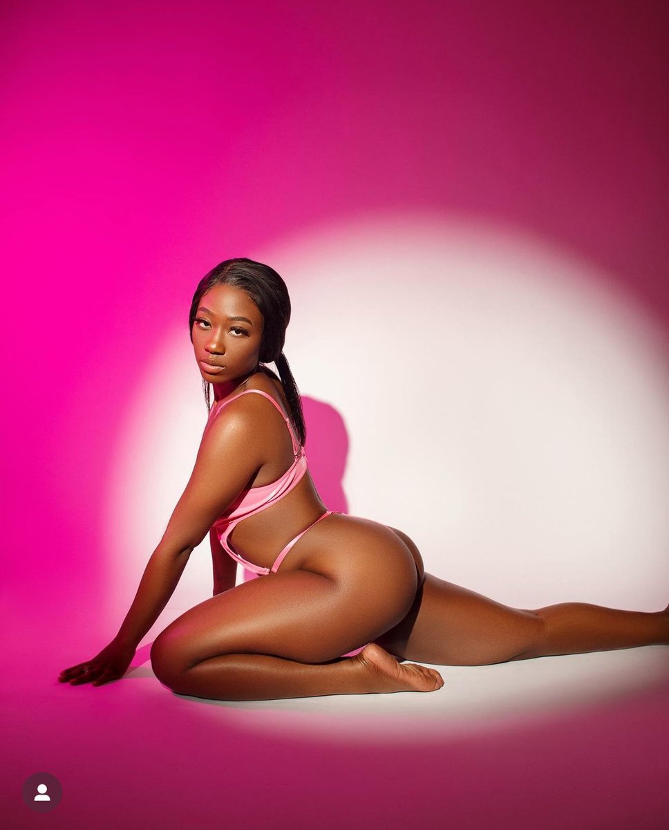 she loves chocolate ☄️🤤