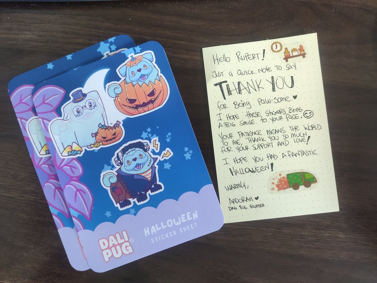 Shout out to <a href="/Andorahsbox/">Andorah</a> the artist of @DaliPugPro for this lovely message and halloween DaliPug stickers 💙🍋
It did indeed bring a big smile to my face, thank you 😊