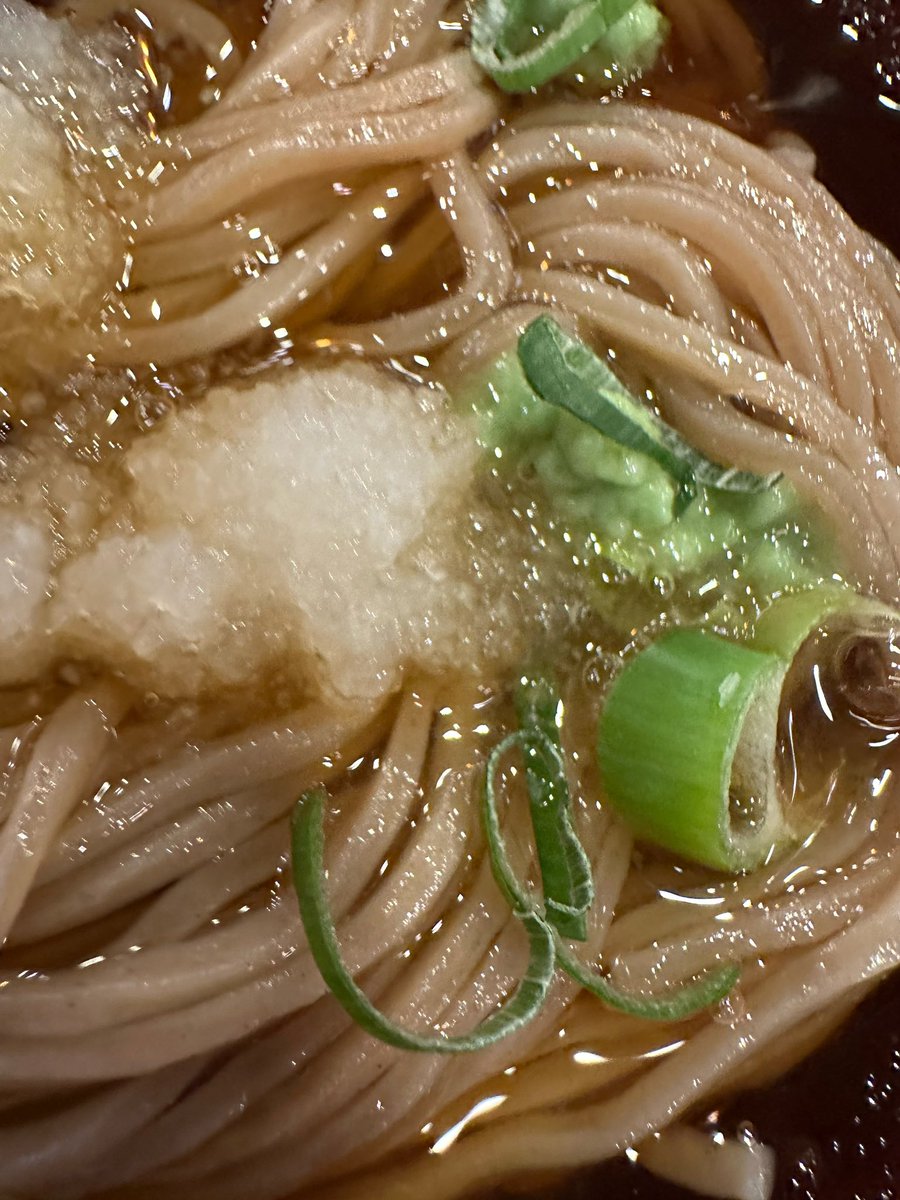 231109 ✧ 1:54 pm

[picture]

[picture]