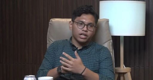 Presiden BEM UI Melki Sedek Huang Dinilai Lebih Berbobot dari Gibran konfrontasi.com/2023/11/presid… @RamliRizal