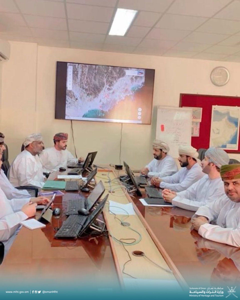 OmanMHT's tweet image. تشكيل فريق عمل بين المديرية العامة للإسكان والتخطيط العمراني بمحافظة الوسطى وإدارة التراث والسياحة بالمحافظة، حيث عقد الفريق اجتماعه الأول لمناقشة الأراضي السياحية الحالية المخصصة والفرص الاستثمارية والمقترحات التخطيطية لها والتي تعزز وتشجع الاستثمار وفقا للرؤية الحالية واتخذ…