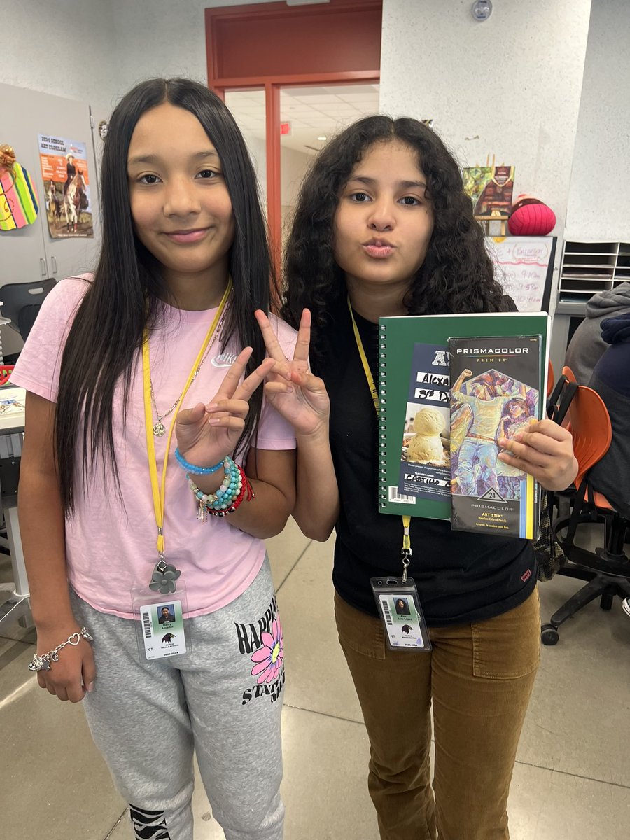 MsSandyCastillo's tweet photo. Garcia Art students sweeped the Red Ribbon and Dia de Muertos Poster Challenges and left with great prizes! @pdevans01 @NewmanKaileigh #posterdesign #schoolchallenge #artists #sweeped https://t.co/NrERRPot1O