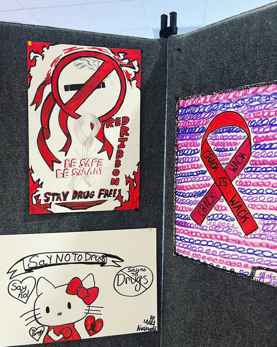 MsSandyCastillo's tweet photo. Garcia Art students sweeped the Red Ribbon and Dia de Muertos Poster Challenges and left with great prizes! @pdevans01 @NewmanKaileigh #posterdesign #schoolchallenge #artists #sweeped https://t.co/NrERRPot1O