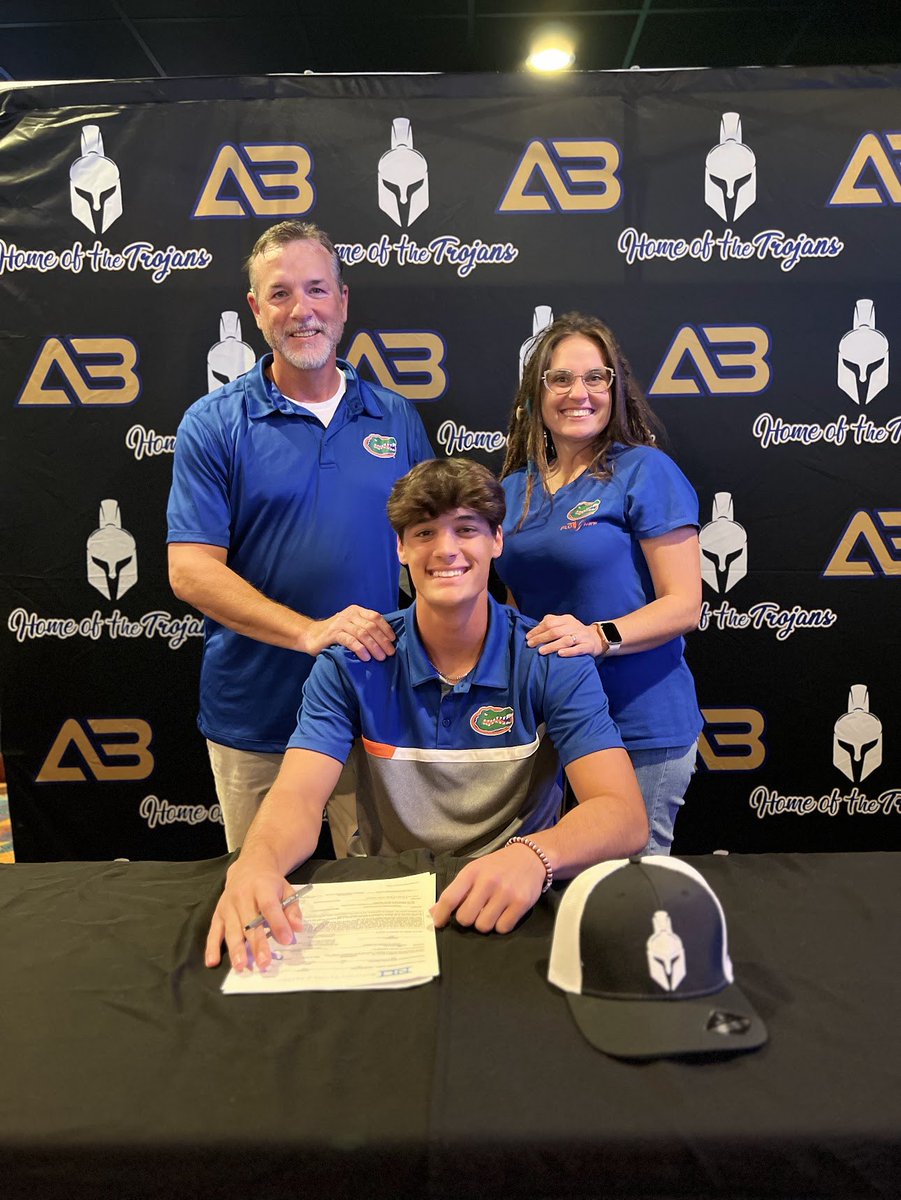 A3_Trojans's tweet photo. Congrats to these seniors for making it official with their colleges today!
Ethan Burkhardt = FIU
Nick Cucchi = UCF
Marc Hersh = FIU
Elijah Hurt = Miami
Niko Janssens = Florida
Dimitri Sabino = Erskine College
Tay Shefsky = East Georgia
Josh Whritenour = Florida
More to come! https://t.co/DktlShU2Ed