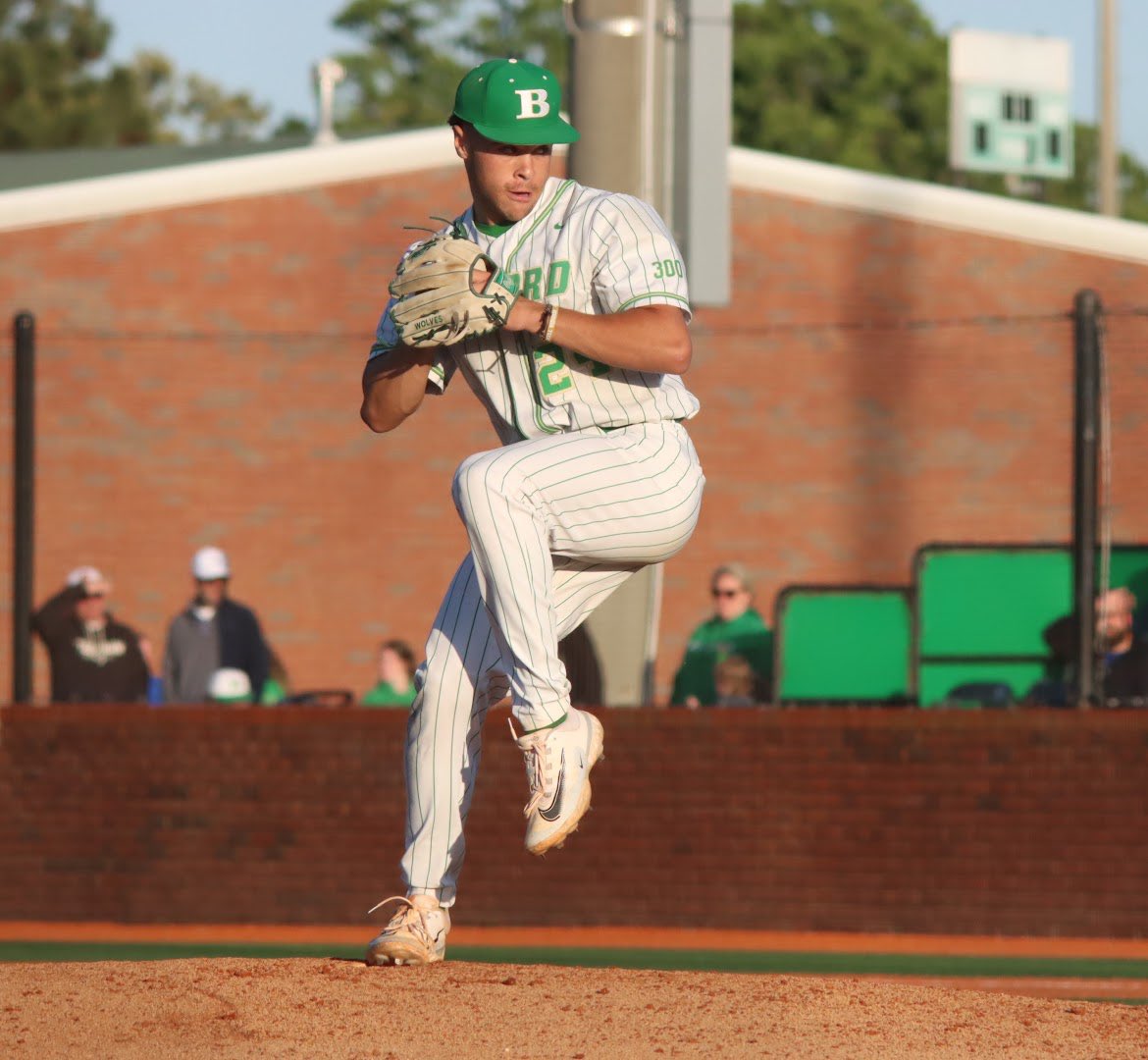 Congrats to ours guys <a href="/EthanMu61820654/">Ethan Murray</a> &amp; <a href="/Nate24Taylor/">Nate Taylor</a> for signing their national letters of intent today with <a href="/GTBaseball/">Georgia Tech Baseball</a> &amp; <a href="/BaseballUGA/">Georgia Baseball</a> #Family #GoWolves #300
