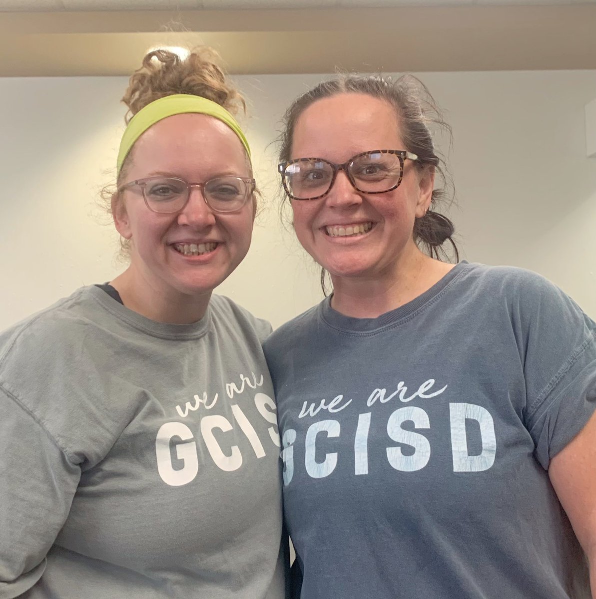 GESThompson's tweet image. PD day perks…!
Seeing my baby sis.
#weareGCISD @TimberlineNews 
@GESStars