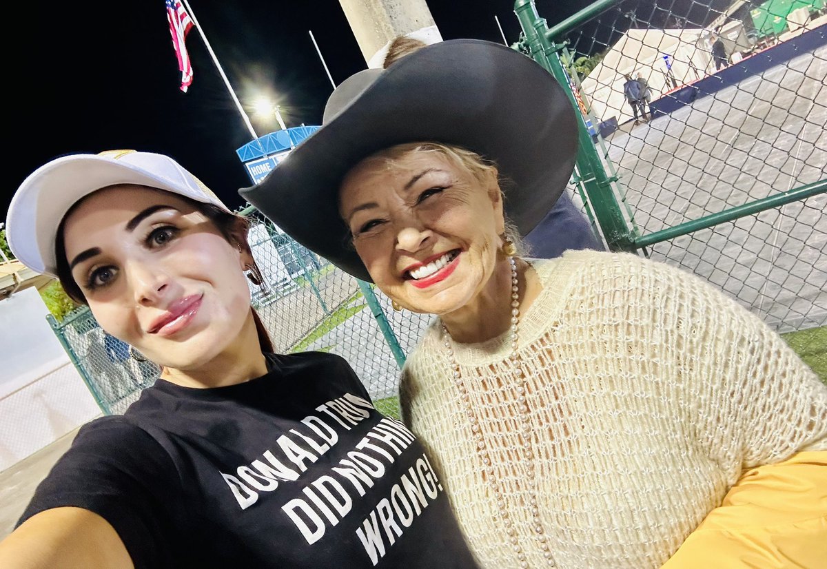 Laura Loomer tweet media