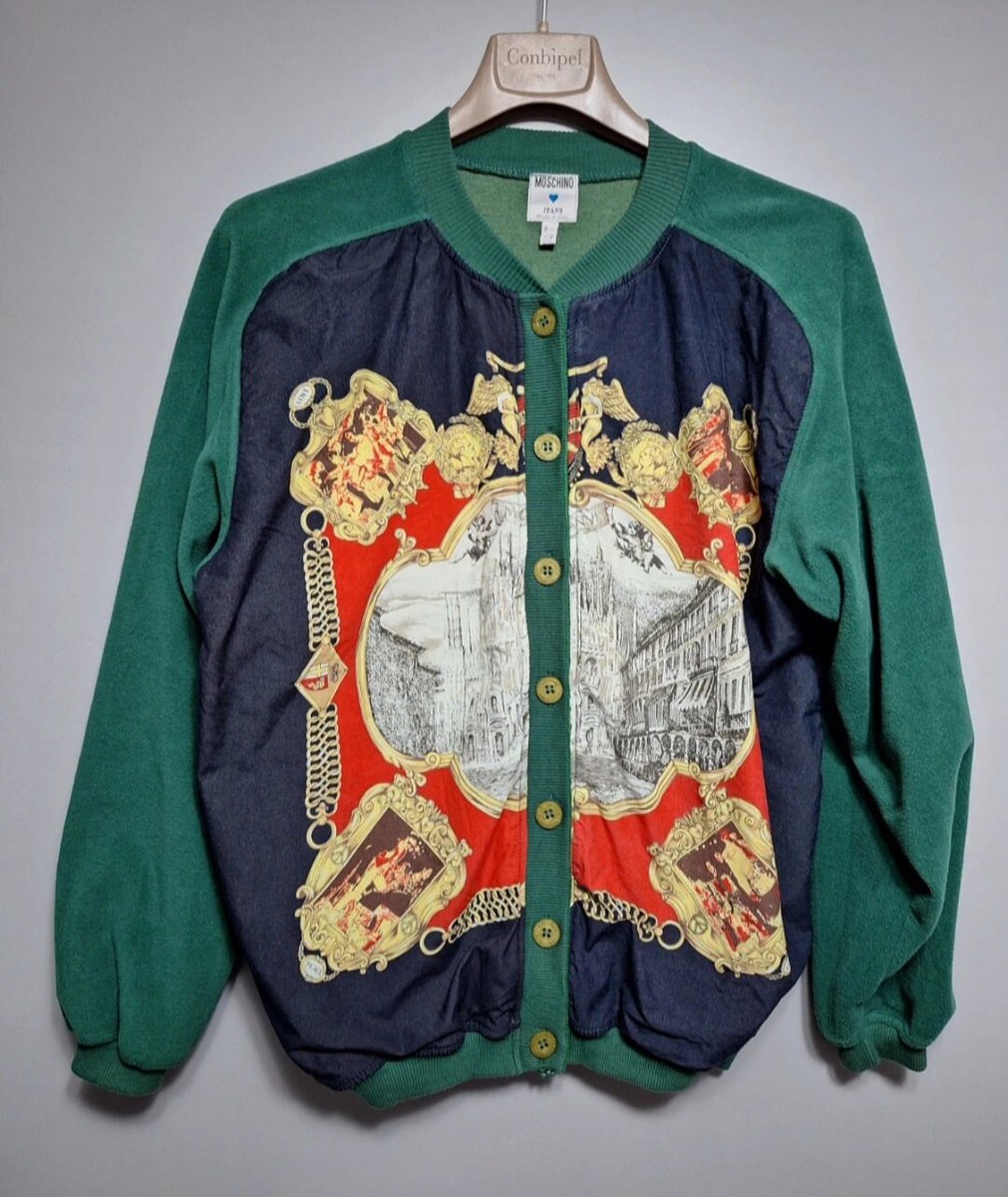 Patrici66221665's tweet photo. Cardigan Moschino
Vintage
https://t.co/LquZFIjen1 https://t.co/cb5tLFicdt