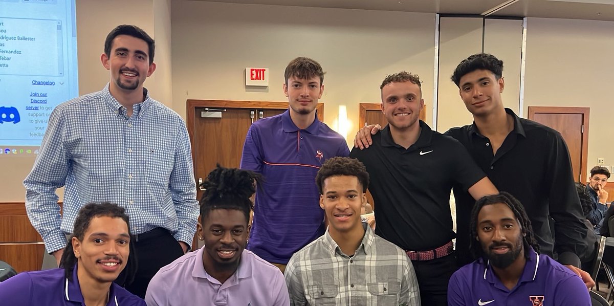 MVC Men’s Basketball tweet media