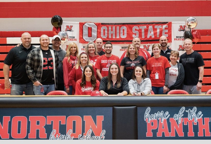morgan_hall3tt's tweet photo. Thank you to all the teachers who came out to support me today! I wouldn’t be where I am without you all! ♥️🩶 https://t.co/uf73sdXSuQ