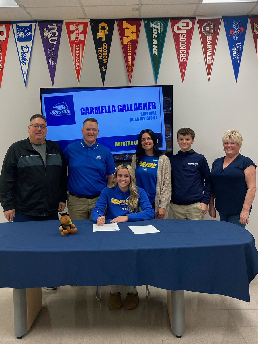 Carmella Gallagher tweet media