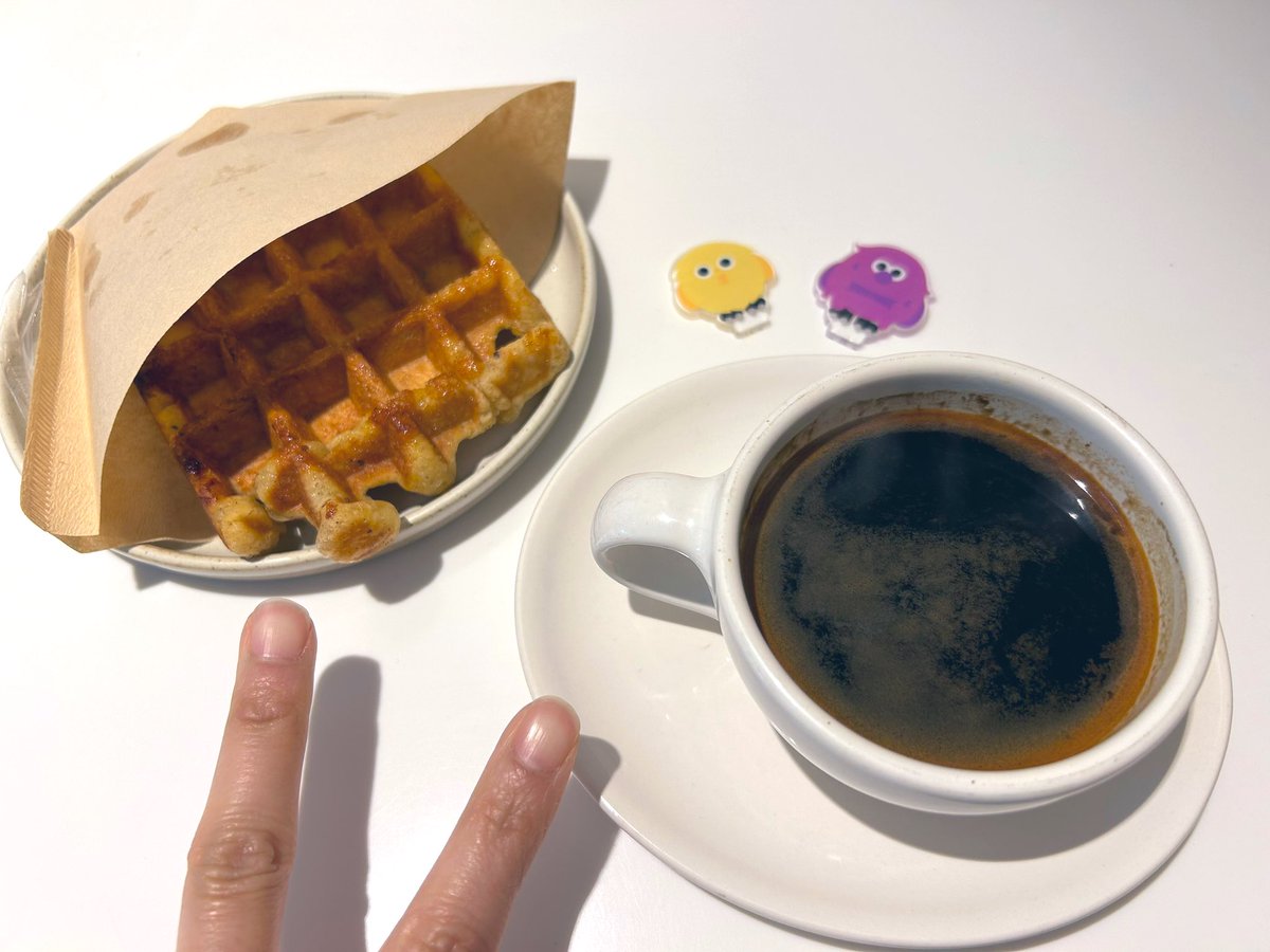 ametrine2022's tweet photo. 憧れのアクスタ(芋タマバージョン)と
お気に入りのカフェ☕️で💜💛
これから色々な場所や国に一緒に行こうね💜
#KisMyFt2_Fordearlife
#KisMyFt2
#紅田芋哉
#tamango https://t.co/ZTLbleO8Ko