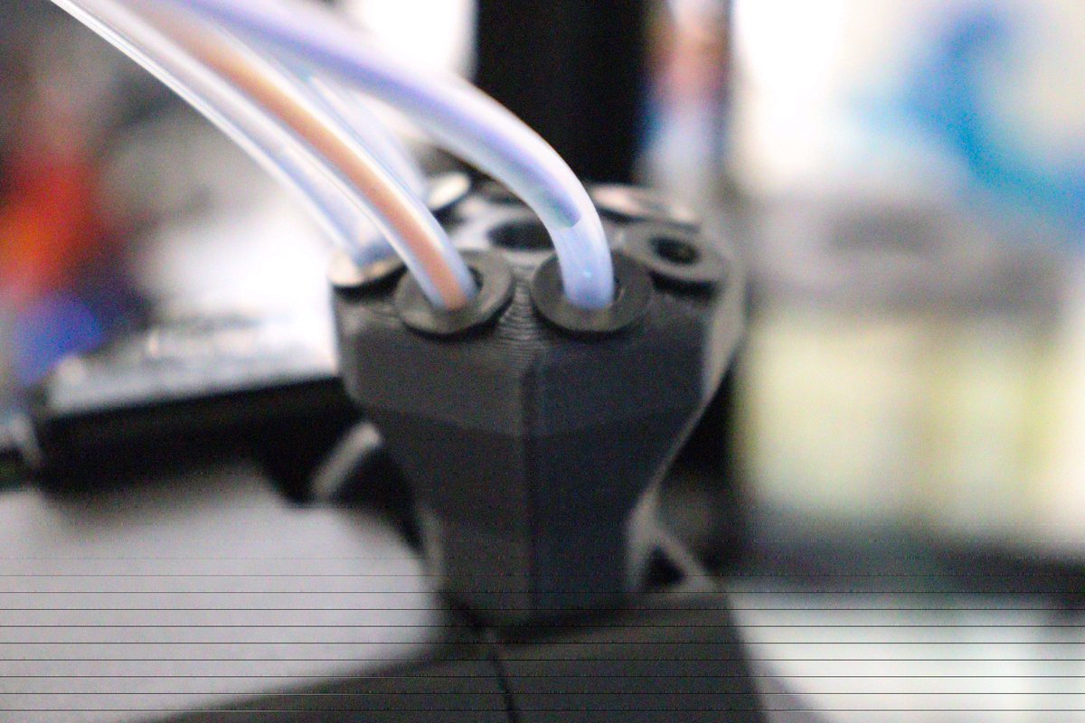 3DPBelgian's tweet image. Probably the last tweet about what I have seen at #Formnext today is going to be the @CoPrint3d booth where they were showing of all their products that are currently on Kickstarter. The KCM, chromapad and Chromahead. I was surprisedband happy to see ITS DOING THE COLORED THING