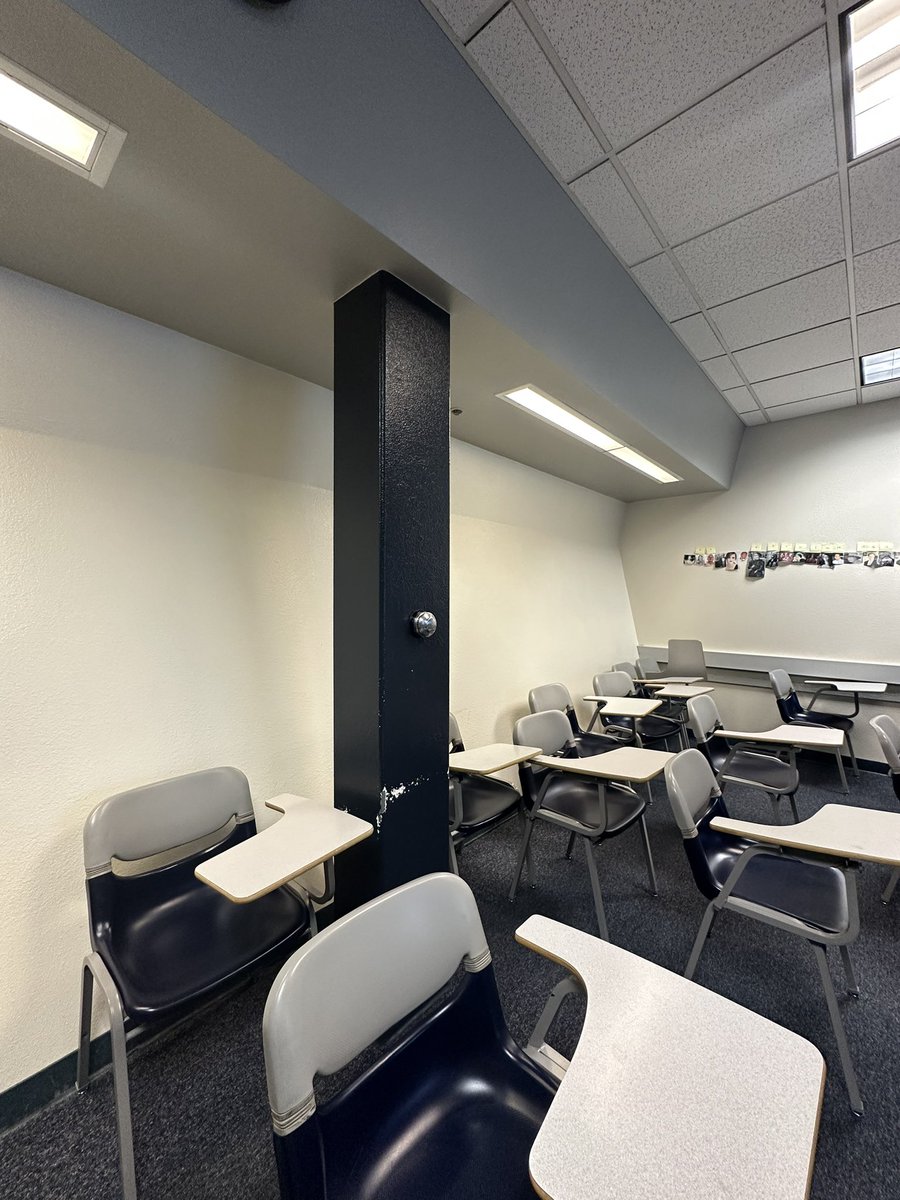 rsjdaisyg's tweet photo. Found a #unpleasantdesign in my spanish class, wonder why theres a random pillar in the back of the room! #RSJ108 #designs @carenroblin Here’s a podcast episode from 99 Percent Invisible about unpleasant designs! https://t.co/hGf3AJbcPQ https://t.co/m2cwNrTmQJ