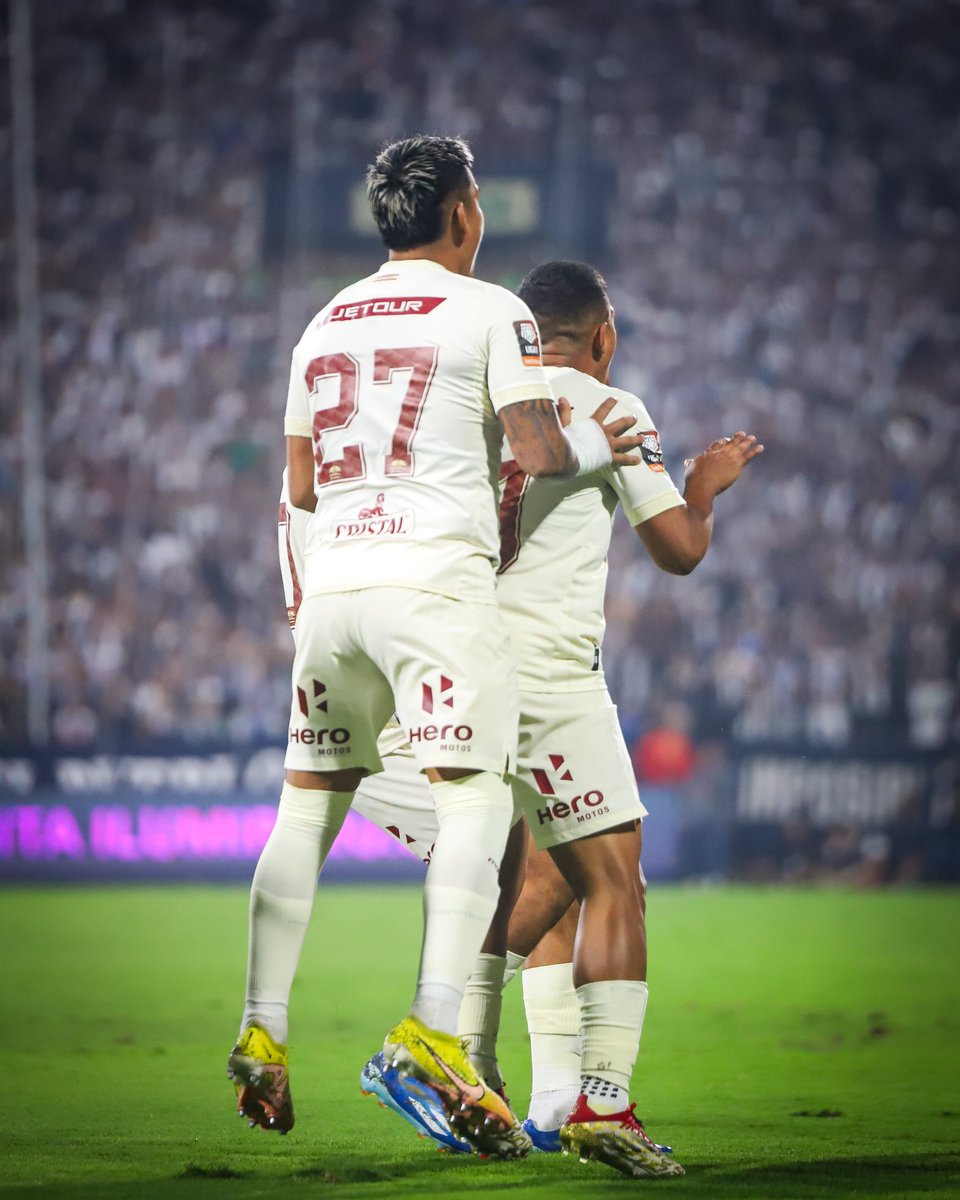 Universitario's tweet image. 𝗘𝗱𝗶𝘀𝗼𝗻, 𝗲𝗹 𝗱𝗲 𝗹𝗼𝘀 𝗴𝗼𝗹𝗲𝘀 𝗶𝗺𝗽𝗼𝗿𝘁𝗮𝗻𝘁𝗲𝘀 🤩

No importa cuando se lea esto.

#ConLaUHastaElFinal