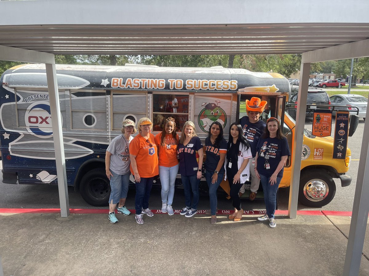 RR_Sweet's tweet photo. We were super excited to have the Astros Literacy Bus out today for our students! Every child left filled with joy and a great book! @Magrill_LMC @Magrill_AISD https://t.co/MS5UxWfSAs