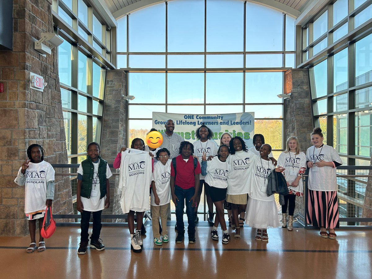 Kelly_Isenogle's tweet image. We got to send our #MiniMAC #TrustyHuskies on a field trip this morning. I heard a staff member ask where they were going. The response was, “We’re going to college.” 😍🥹#AHL_AVID