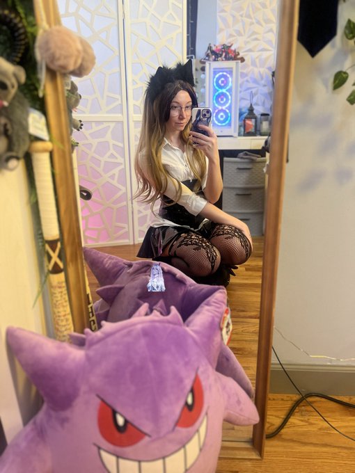 I forgot to post this morning 😭 BUT here is sneak peak of outfit for newest tiktoks 🥰 https://t.co/4