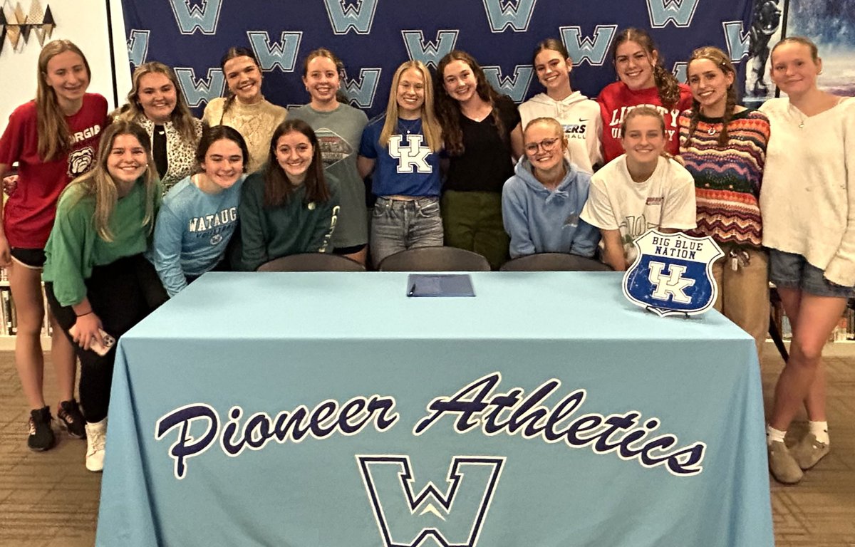 wataugaboosters's tweet photo. 🩵 💙 We loved celebrating you on the National Letter of Intent Signing Day, LAUREN PATTERSON, and can’t wait to cheer you on as a Wildcat!! @UKSwimDive just got better!!

@WataugaPioneers https://t.co/WsnMXi261f