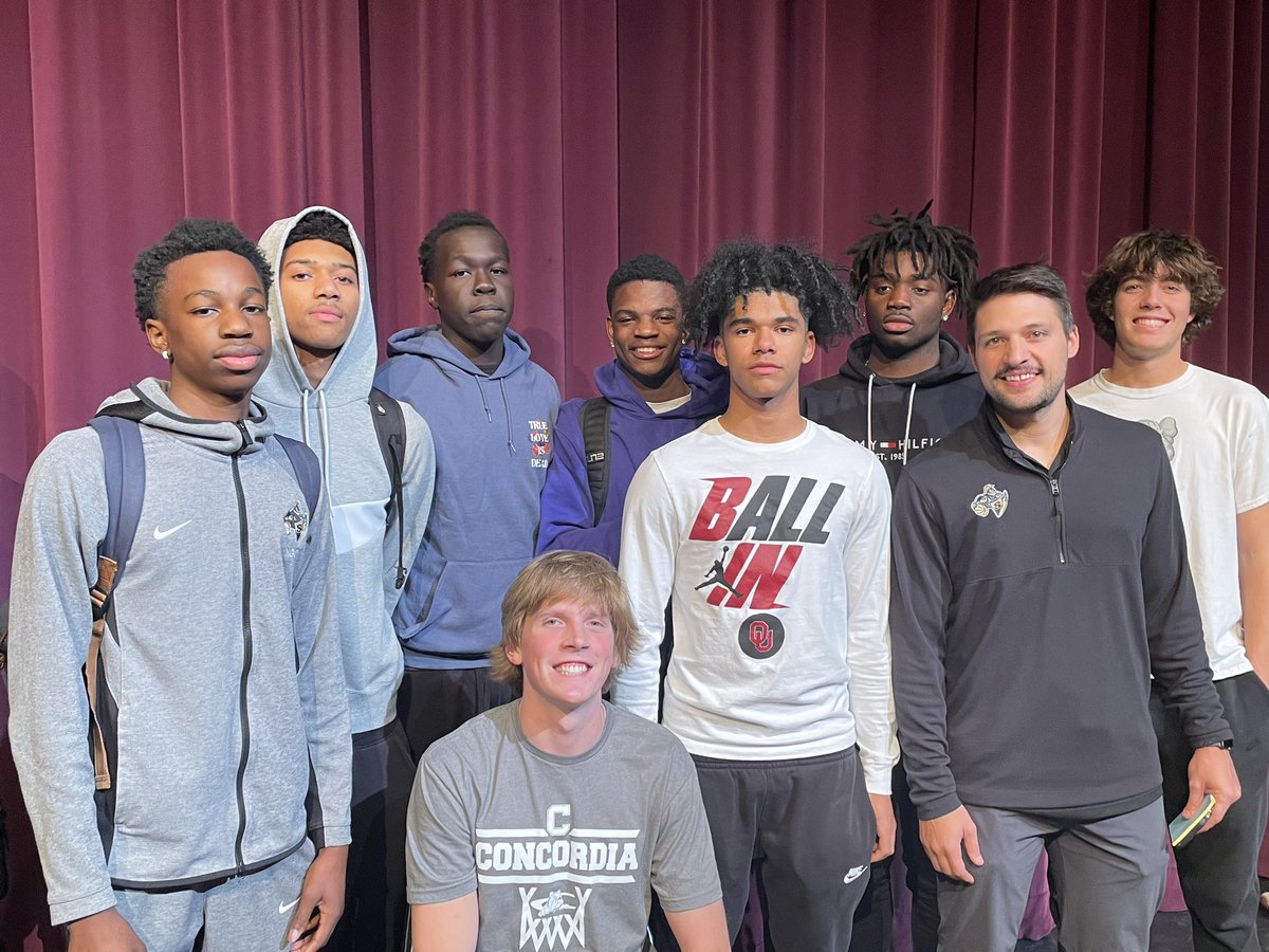 LSE Boys Basketball tweet media