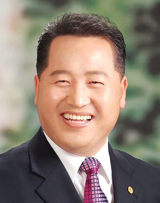 더리포트 [이창호의 시사정담] 이 시대의 전쟁과 평화
thereport.co.kr/news/articleVi…
