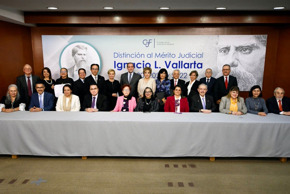 🏅El #PJF reconoce a doce personas juzgadoras con la Distinción al Mérito Judicial Ignacio L. Vallarta
🔗goo.su/G76cSKR
