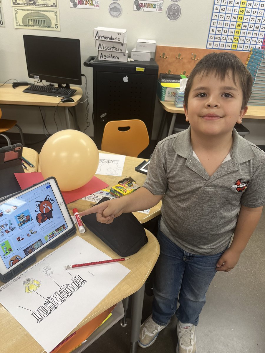 Emily_Agui2022's tweet photo. Celebrating Nationals STEM day while learning about customs and traditions. Designing and creating Balloons over Broadway. #macysparade @MaggieCast33 @JessMCarrillo @ReyesElementary https://t.co/cShb47vZOj