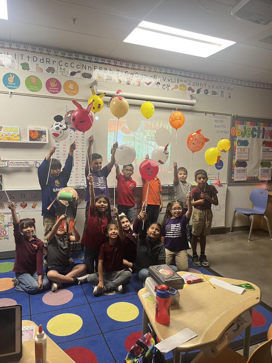 Emily_Agui2022's tweet photo. Celebrating Nationals STEM day while learning about customs and traditions. Designing and creating Balloons over Broadway. #macysparade @MaggieCast33 @JessMCarrillo @ReyesElementary https://t.co/cShb47vZOj