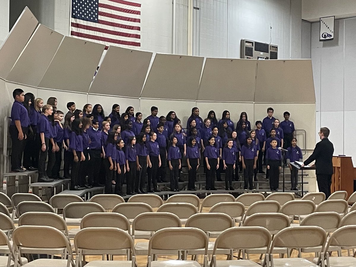 Couch_CroneMS's tweet photo. First Crone Choir Concert of the year! The 6pm concert featured 6th Grade, the Guys Ensemble, and the Honors Chorus with special guest, the NVHS Chamber Singers. Wonderful performances! https://t.co/R84OADQBdY