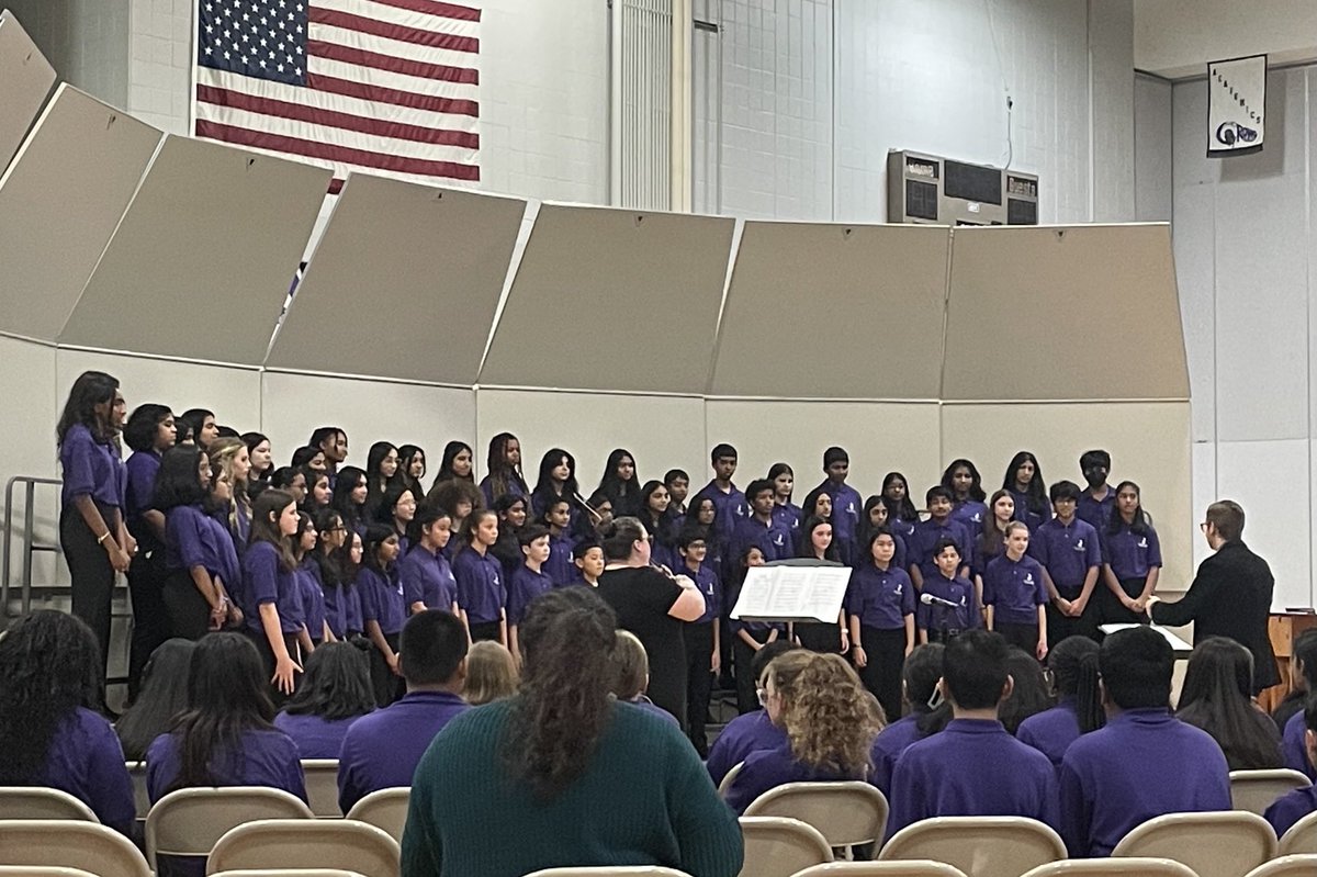 Couch_CroneMS's tweet photo. First Crone Choir Concert of the year! The 6pm concert featured 6th Grade, the Guys Ensemble, and the Honors Chorus with special guest, the NVHS Chamber Singers. Wonderful performances! https://t.co/R84OADQBdY