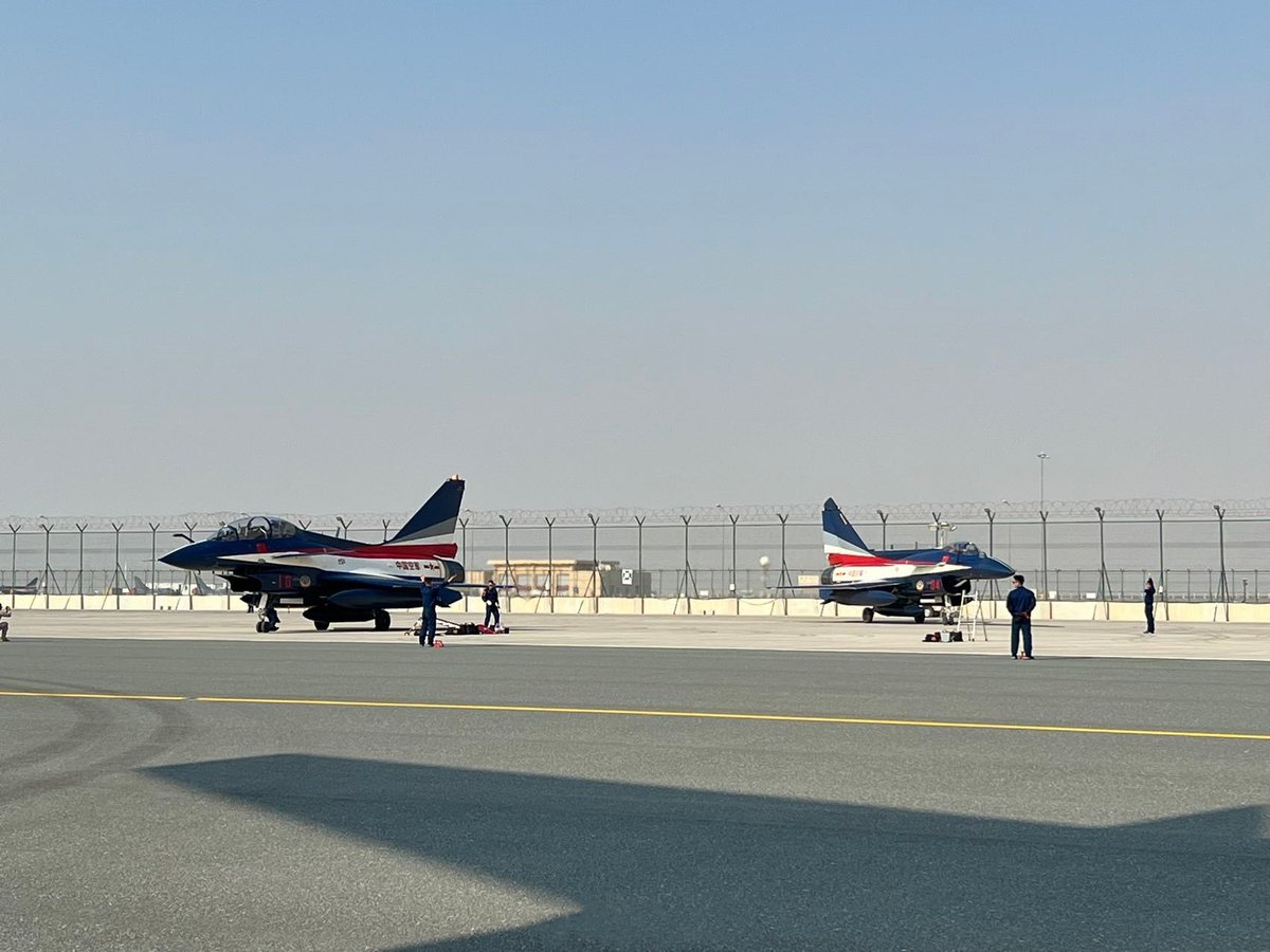 China Focus on X: "Seven J-10 performance aircraft of the Bayi Aerobatic  Team of the Chinese PLA Air Force arrived in Dubai, #UAE on Wednesday for  the 18th Dubai #Airshow scheduled to