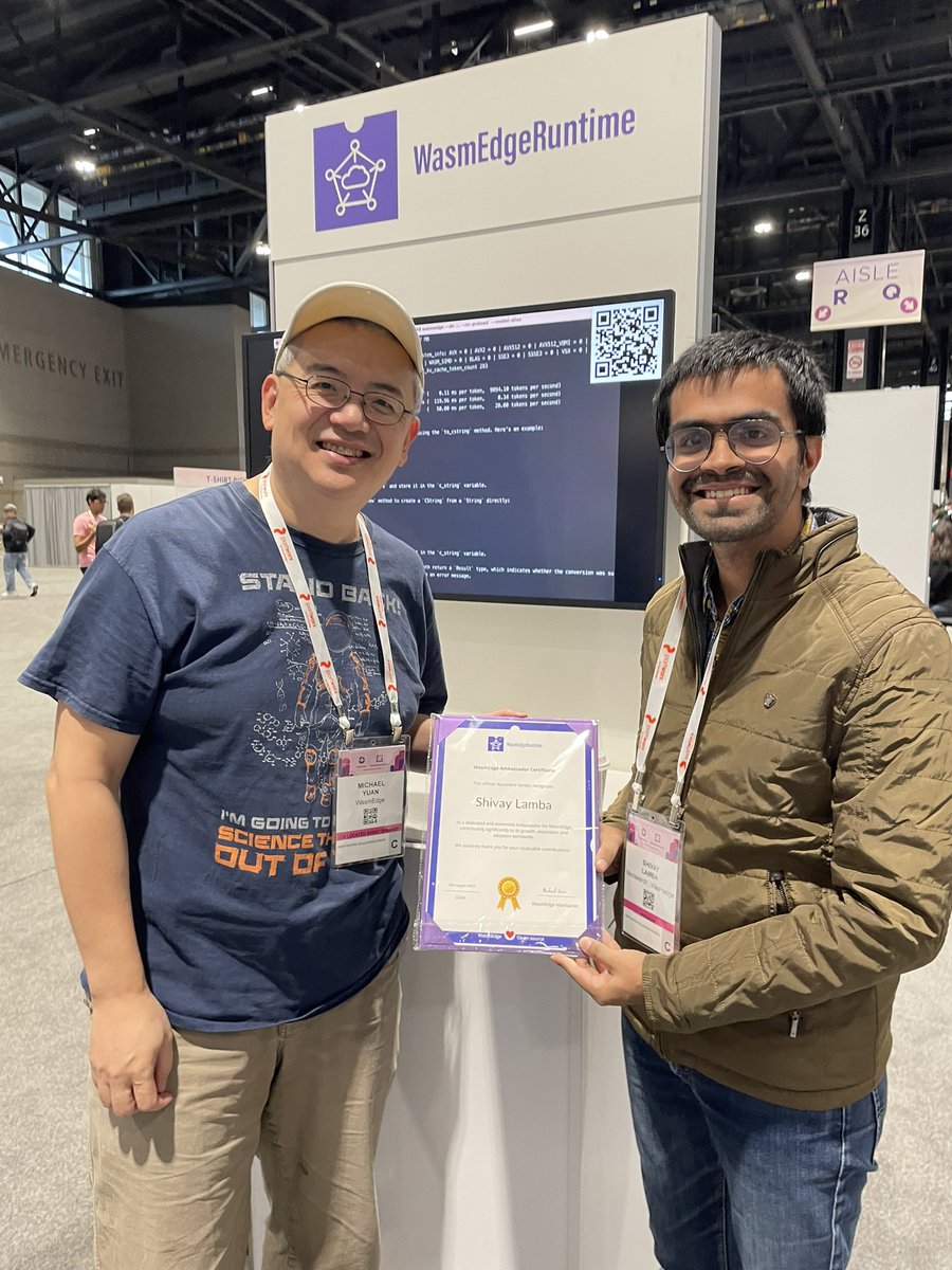 Really grateful to receive recognition for having contributed to the @realwasmedge project and helping in empowering the cloud native WASM ecosystem in the past 2 years here at @KubeCon_ #KubeCon