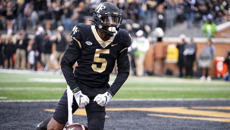 BMAC3_07's tweet photo. I will be @WakeFB this weekend. Looking forward to a great experience, meeting the coaches and watching a great game. @RussKieselhorst @johnlhunter1 @Coach_Mummau @RHHSFootball @MattLeZotte @CoachOliver21 @TonyLeZotte
#deaconnation https://t.co/FxNXj9RTVz