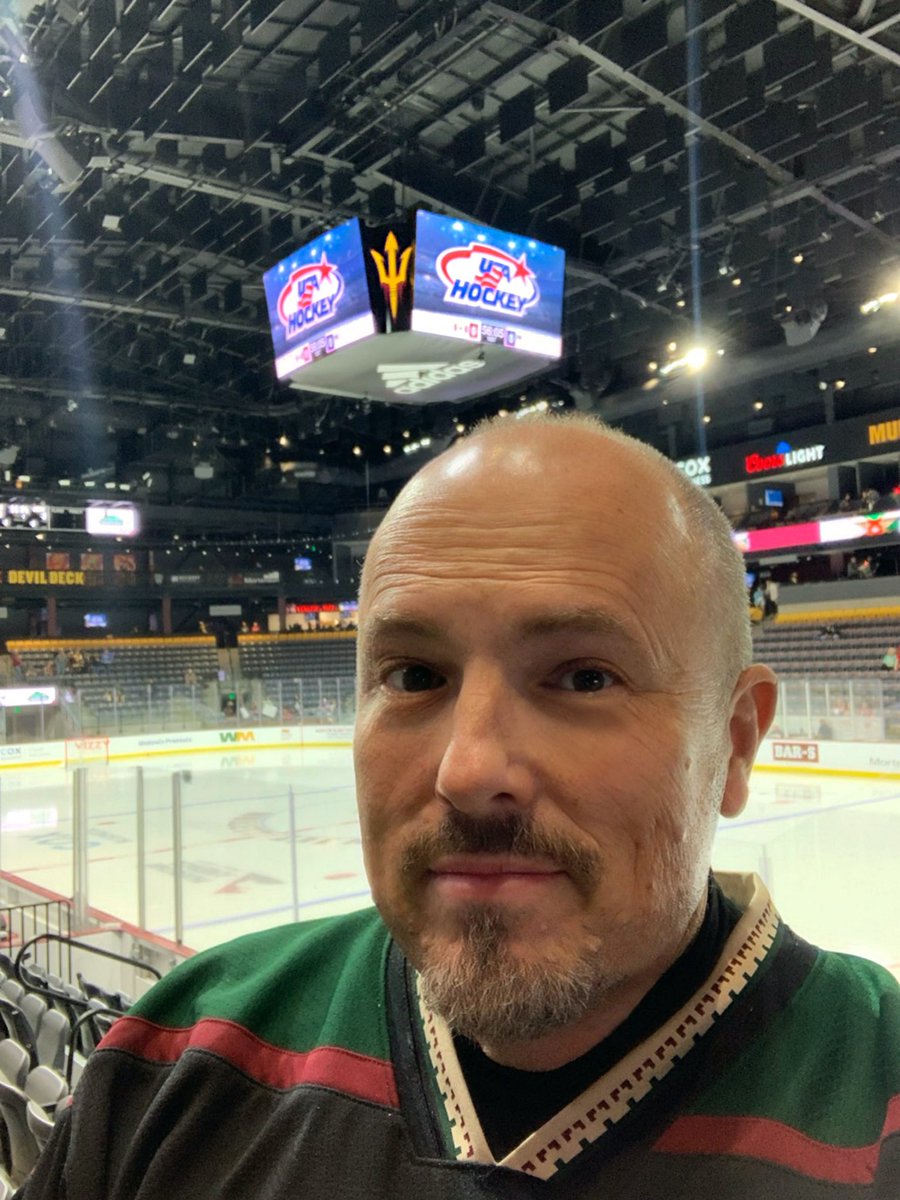 Performing The Star Spangled Banner and O’ Canada for tonight’s #RivalrySeries game between the US and Canadian National Women’s Hockey Teams at The Mullett! @usahockey @HockeyCanada @MullettArena @ArizonaCoyotes