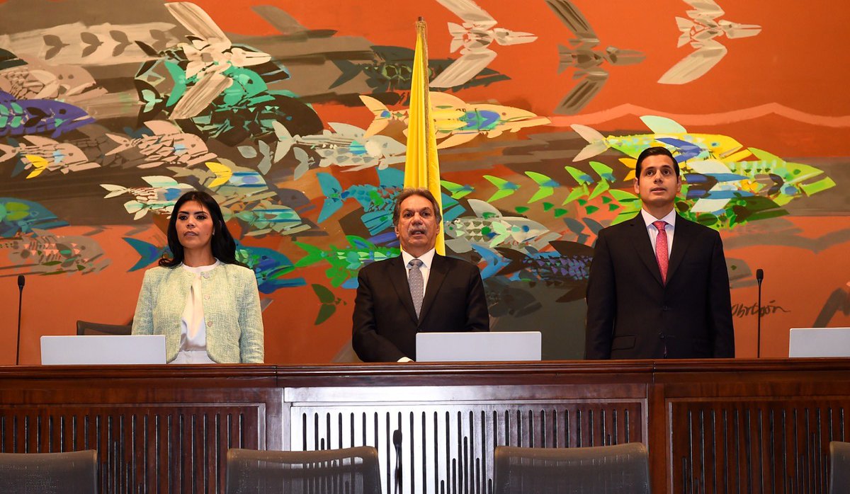 EmbajadaEcuCOL's tweet photo. La @EmbajadaEcuCOL felicita a la doctora María José Agusto Álvarez, quien fue condecorada el día de hoy en la @CamaraColombia con la Orden de la Democracia, Simón Bolívar, en el grado Cruz Oficial. https://t.co/gWFtwn96pQ