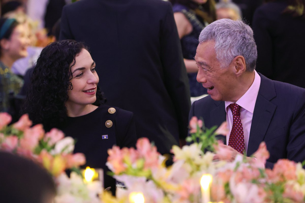 leehsienloong tweet picture