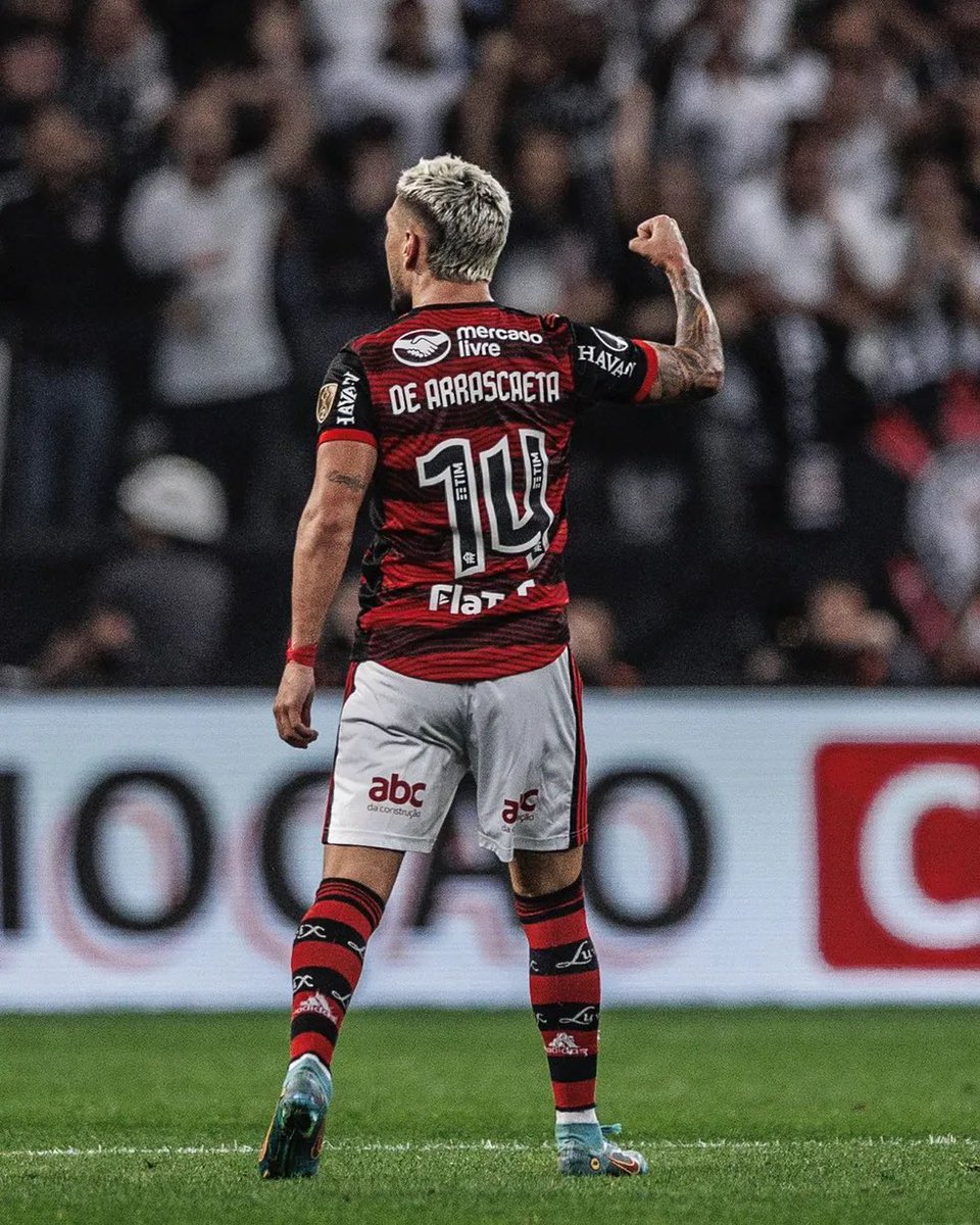 OficialSala12's tweet photo. O melhor gringo que eu vi atuando no Brasileirão. https://t.co/PD4Xh3ZE3i